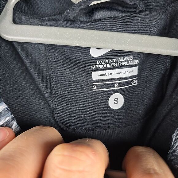 Nike N7 Hypermesh Jacket Mens Small Black‎ Gray Stretch Running Hooded - Picture 4 of 12